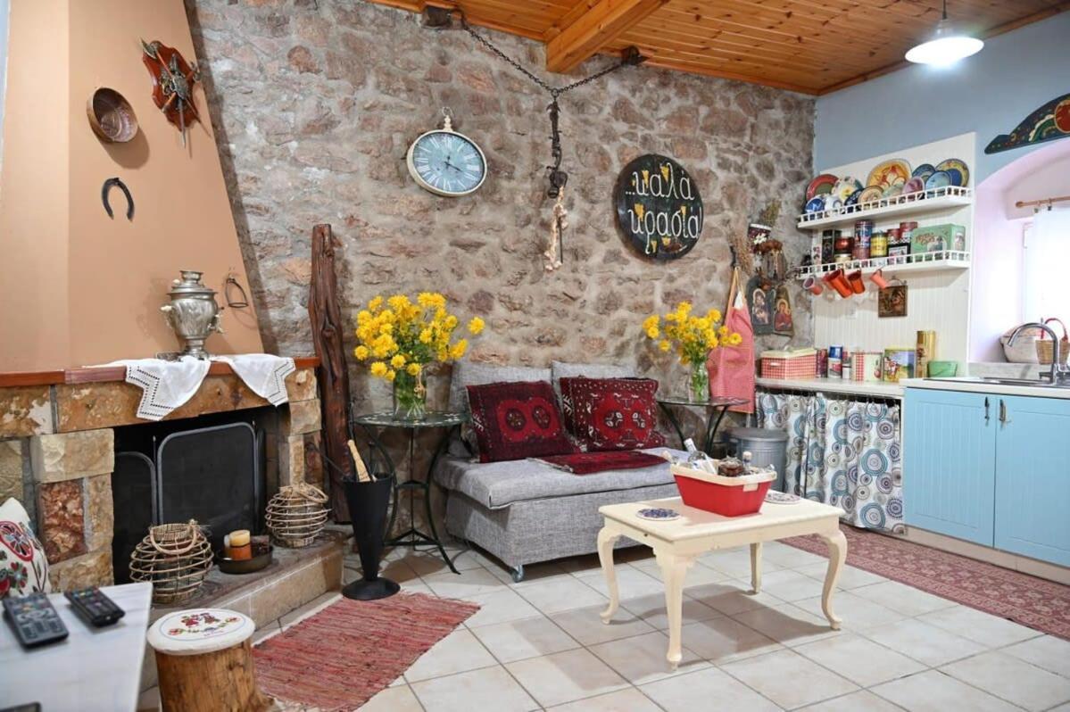 Kalavrita Winter Retreat - Homely Spacious Chalet Áno Vlasía Екстериор снимка