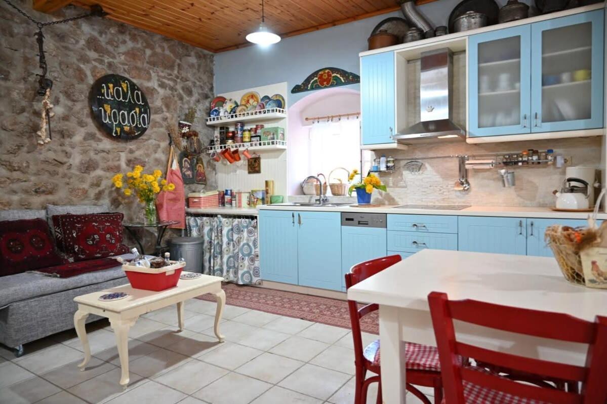 Kalavrita Winter Retreat - Homely Spacious Chalet Áno Vlasía Екстериор снимка