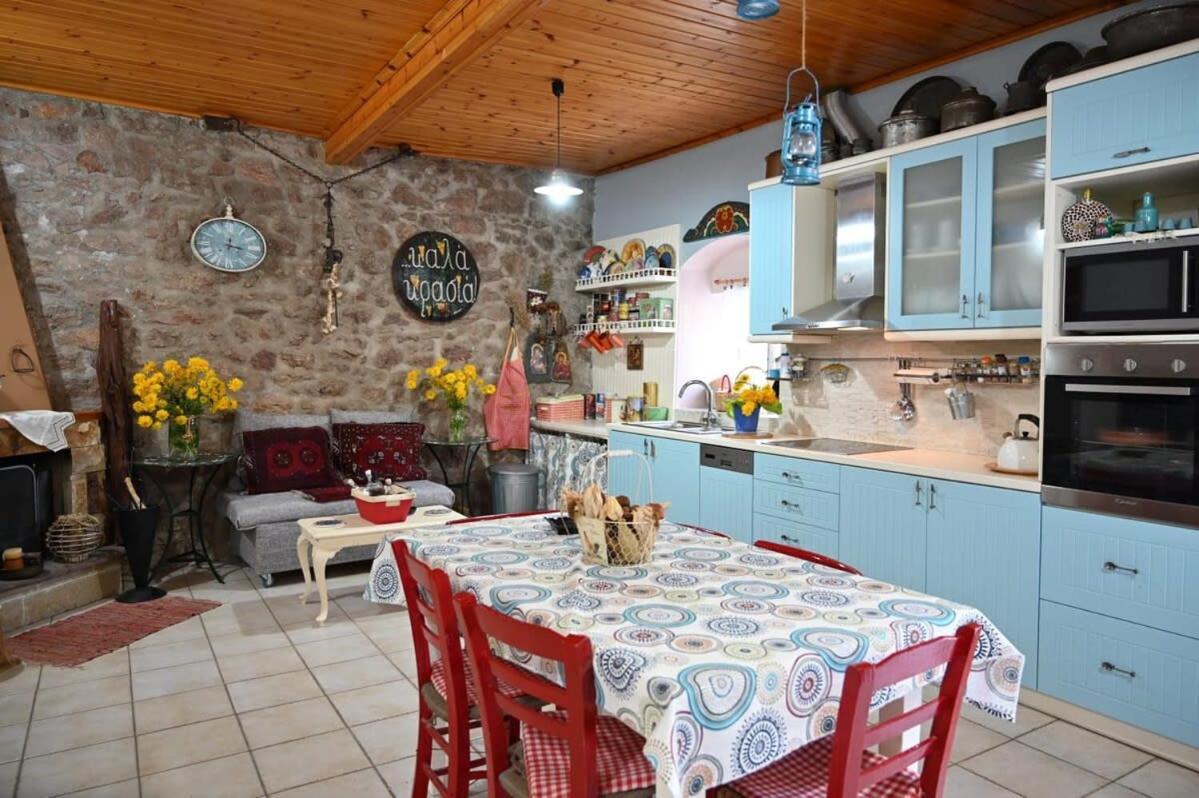 Kalavrita Winter Retreat - Homely Spacious Chalet Áno Vlasía Екстериор снимка