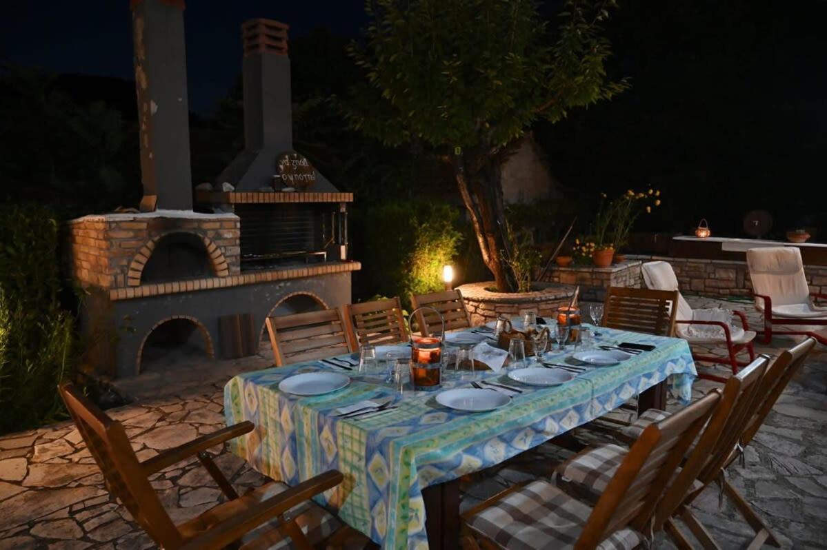 Kalavrita Winter Retreat - Homely Spacious Chalet Áno Vlasía Екстериор снимка